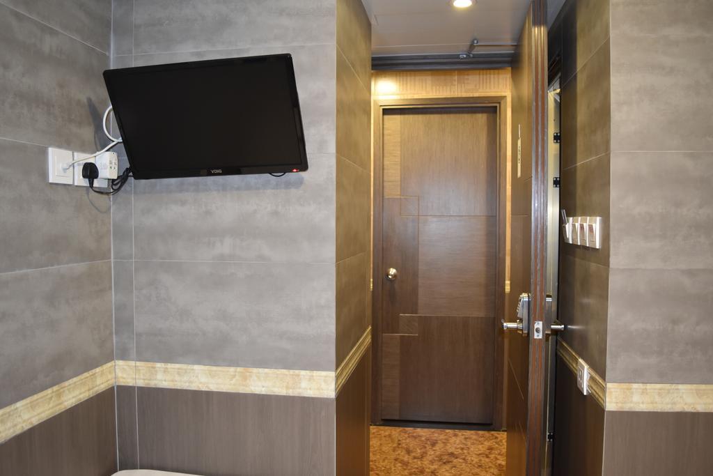 Fuk Hua Travel House * Hong Kong